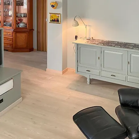 3 Bedroom Cozy In 펜션 Bovlingbjerg